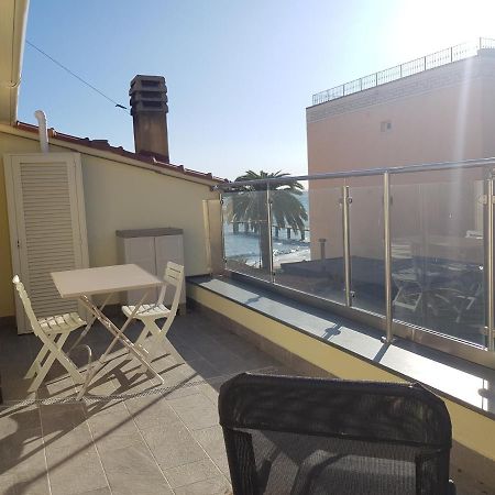 Casaviva - Casa Vacanze A Ceriale Con Terrazza Εξωτερικό φωτογραφία